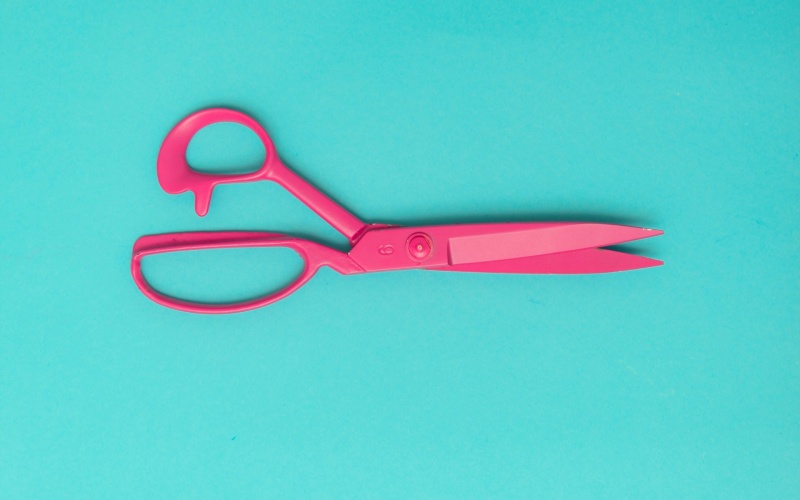 Astuce Comment aiguiser facilement ses ciseaux ?